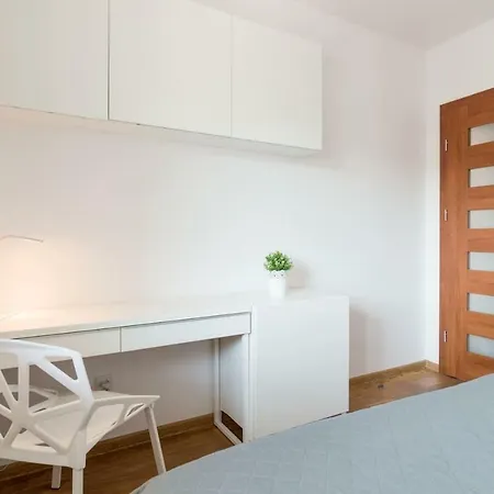 Διαμέρισμα Best Rest Next To Schindler Factory Museum Krasków